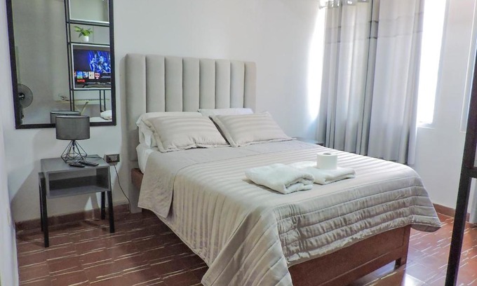 Tarija Apartamento | Estudio de Lujo, Cerca de la Plaza