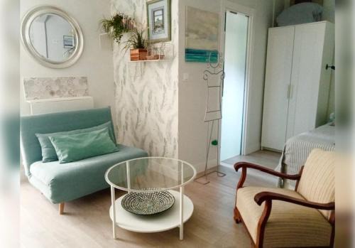Algorta Casa | Estudio independiente Forget Me Not