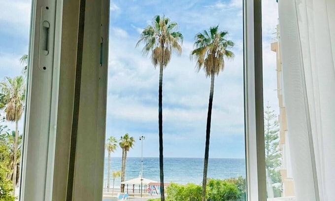 Mezquitilla Apartamento | Estudio Pepa Luna Algarrobo Beach