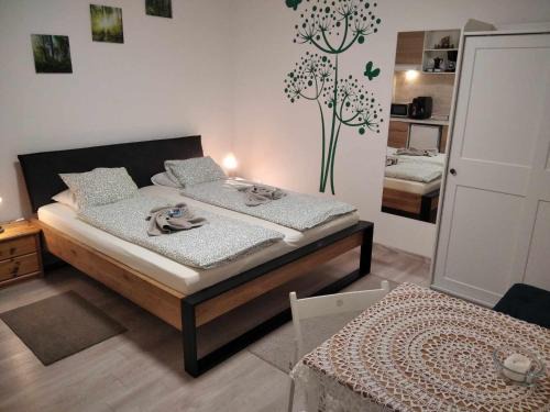 Tata Apartamento | EszE Vendégszoba