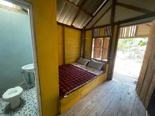Ranong Cabina | Eternal Forest Beach Bar&Bungalow