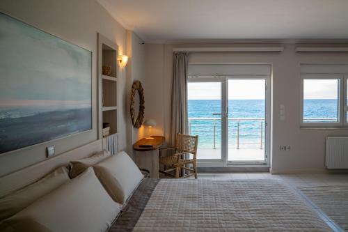 Agios Konstantinos Villa | Etesians Seaside House