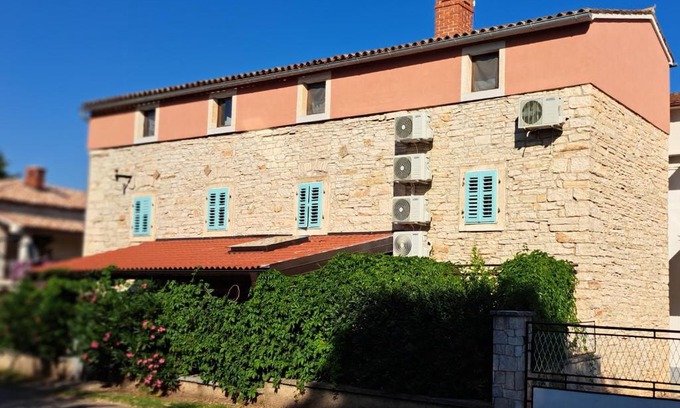 Muntic Apartamento | Eti and Mia holiday apartments