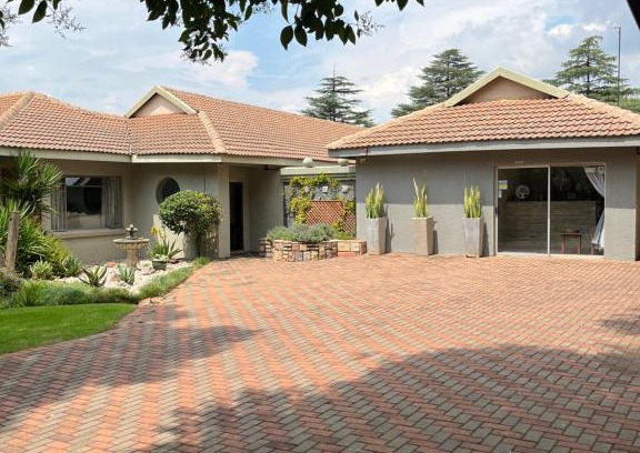 Middelburg Casa | Euforia Guesthouse
