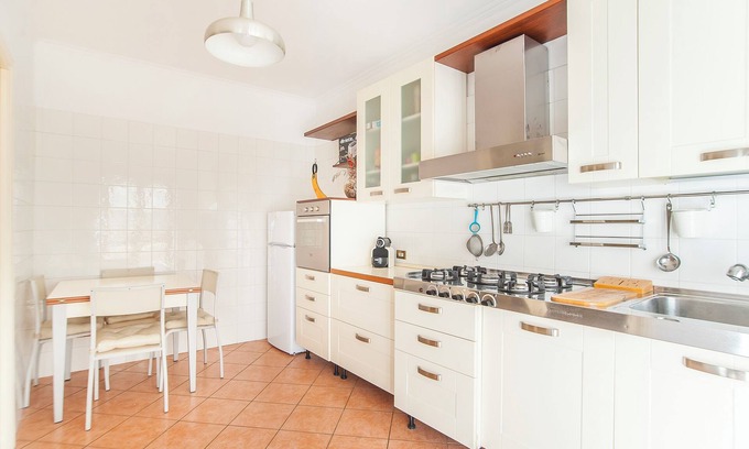 Zona XXIV Fonte Ostiense Casa | Eur Luminous And Large Family Terrace Apartment