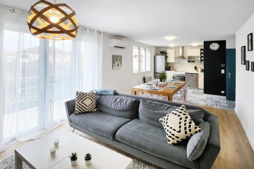 Bron Apartamento | Eurexpo 3ch