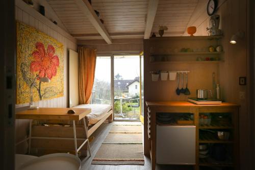 Oberwil Cama Y Desayuno | EUROVISION Im Thomasgarten nice private studio in residential area short term rent