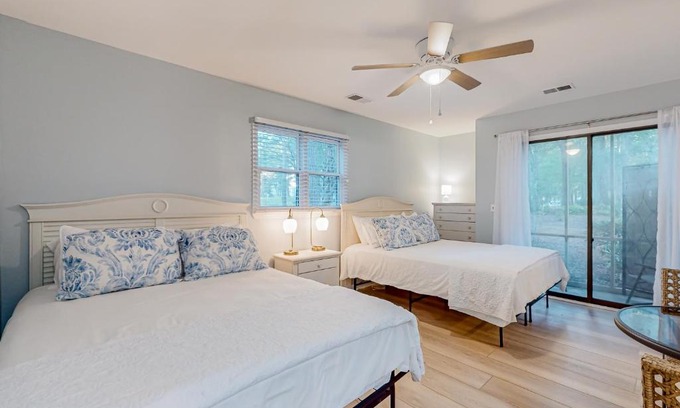 Sea Trail Casa | Ev's Escape, 201B