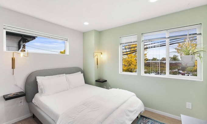 Whittier Heights Casa | Evan's sweet suite - Micro Studio - 91Walkscore