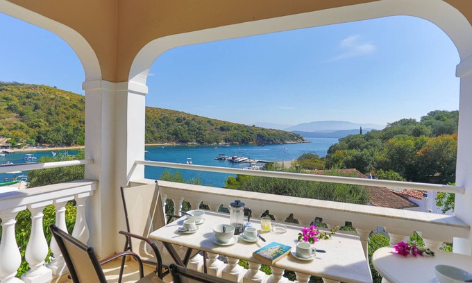 Agios Stefanos Apartamento | Evanna: 3-Bedroom Apartment in Agios Stefanos, Corfu - Sleeps 6