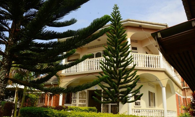 Entebbe Hotel | Evary Hotel