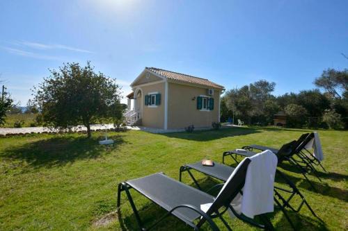 Agios Matthaios Casa | Evdokia's Beach House