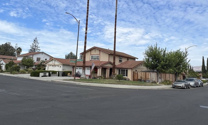 East San Jose Casa | EVERGREEN AREA HOUSE in SILICON VALLEY