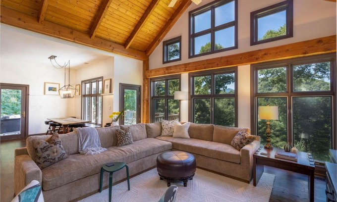 Blowing Rock Casa | Evergreen Cottage