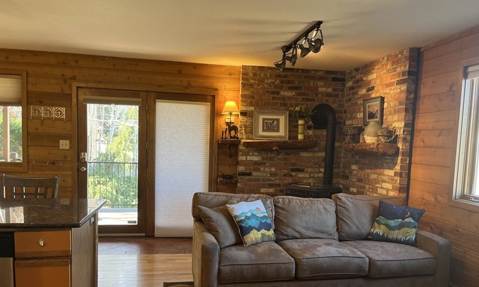 Evergreen Condominio | Evergreen Cozy Condo