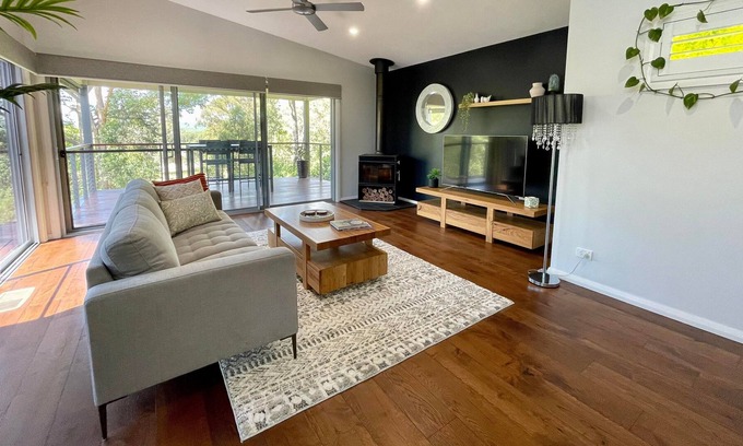 Cessnock Casa | Evergreen - Good Views All-round
