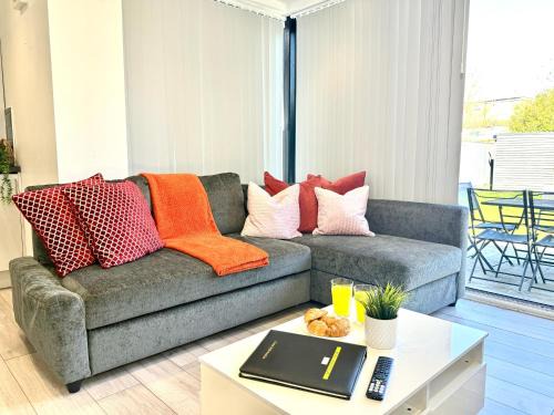 Kidlington Apartamento | Evergreen Lodge - Two Bed Lux Flat - Parking, Garden, Patio, WIFI, Netflix - Close to Blenheim Palace & Oxford - F3