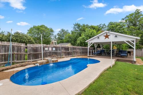 Jefferson Casa | Evergreen Manor Private Pool 3BR No Stairs Retreat