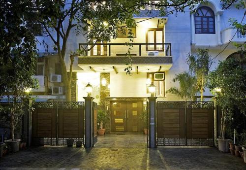 Defence Colony Casa | Evergreen Suites