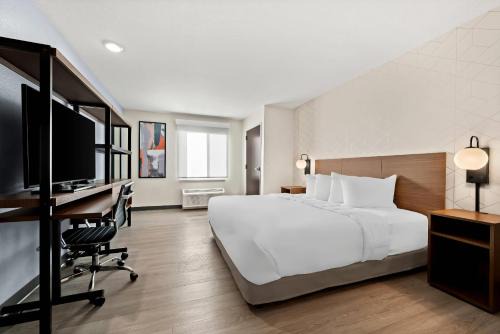 Huntsville Hotel | Everhome Suites Huntsville - Research Park