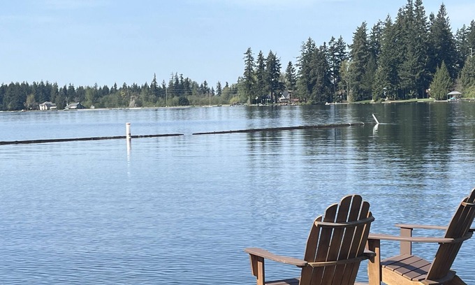 Bonney Lake Cabina | Everyone needs Lake time