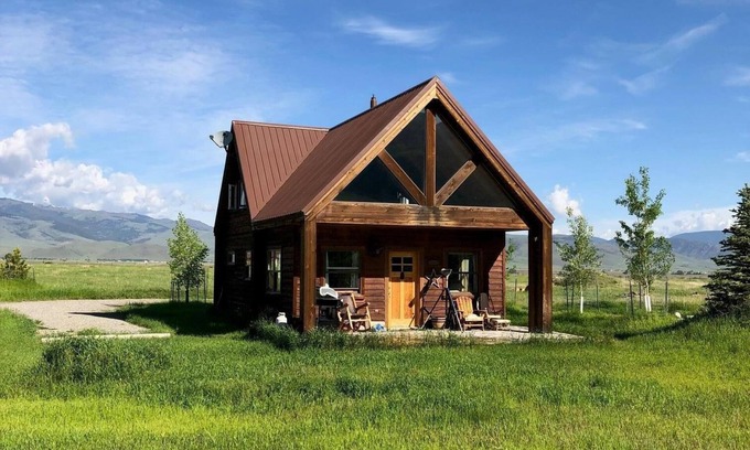 Livingston Casa | ¡El famoso Golden Grizzly Cabin / certificado de regalo gratis!*