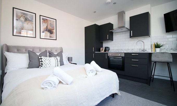Newport Apartamento | Eveswell Studios Comfort Studio 1
