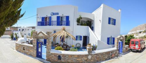 Tholaria Casa | Evi's Studios
