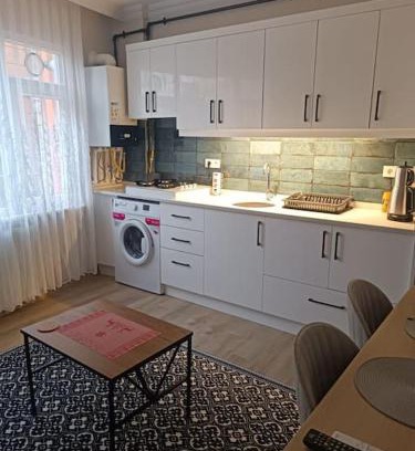 Uskudar Apartamento | Evinizin Konforunu Yaşayın !