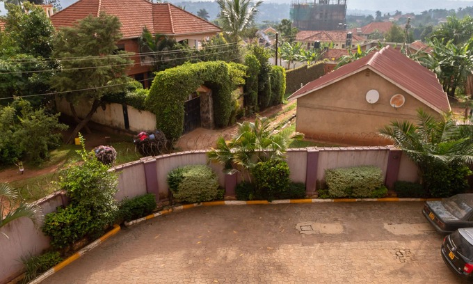 Muyenga Apartamento | Ewaffe@AKUA/BARU Clean 2BDRM APT
