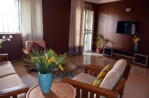 Muyenga Apartamento | Ewaffe@AKUA special OnPoint 2bedroom Home