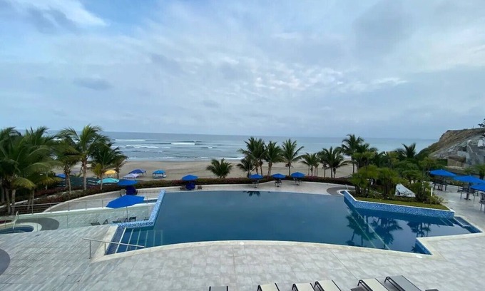 Punta Blanca Villa | Exclusive, Your Home by the Sea. Urbanization Marenostro