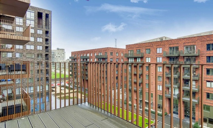 Newham Apartamento | ExCeL London - Gorgeous 3 Bedroom condo, 2 Balcony and Nice View
