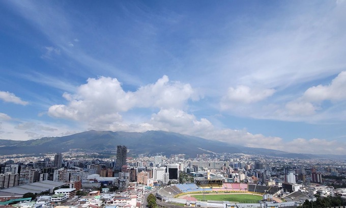 Distrito Financiero Apartamento | excelente vista la ciudad montaña, piscina, parque
