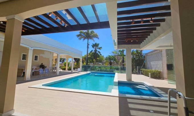 Barra do Sirinhaem Casa | Excelente casa en Barra de Sirinhaém 6 suites con piscina a 50 m del mar