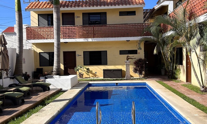Colonia Andrés Villa | Excellent location, pool, quiet,1 block to supermarket, 2 blocks to the ocean.