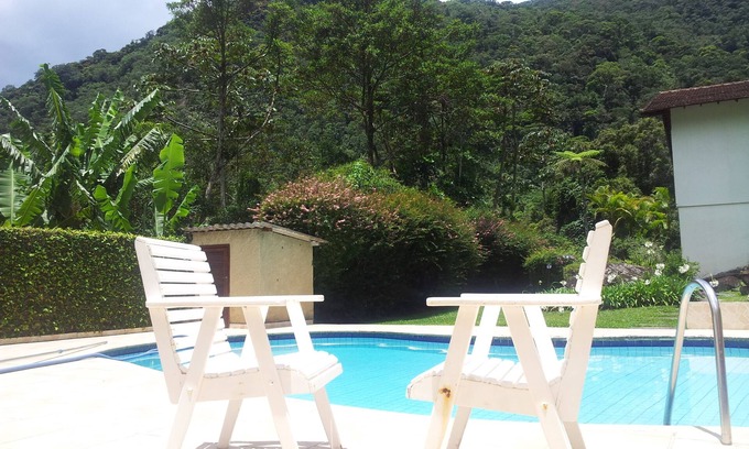 Teresopolis Casa | .Permitido Barbacoa animal doméstico comercio excelente .Piscina barrio + y.