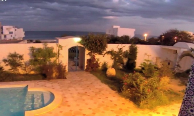 Tantana Casa | Exceptional Arabo-Andalusian-style house with beachfront pool.