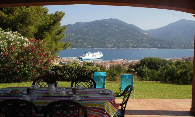 Propriano Villa | VILLA CON VISTA EXCEPCIONAL AL MAR