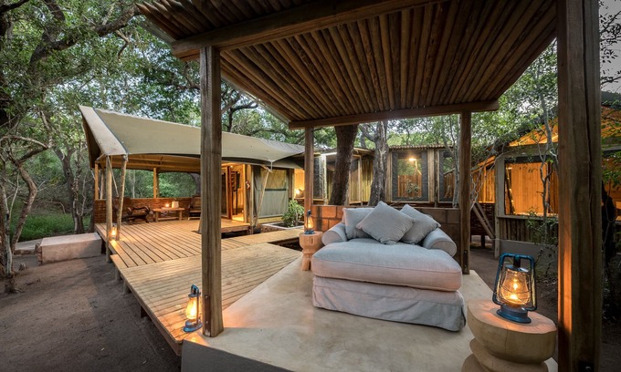 Thorny Bush Game Reserve Cabina | Authentic safari getaway situated in a private nature reserve