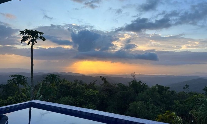 Cerro Azul Villa | Villa La Vista