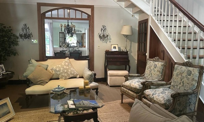 Pocitos Cama Y Desayuno | Exclusiva Casa de Estilo en Barrio Tradicional de Montevideo, Jardin con Piscina