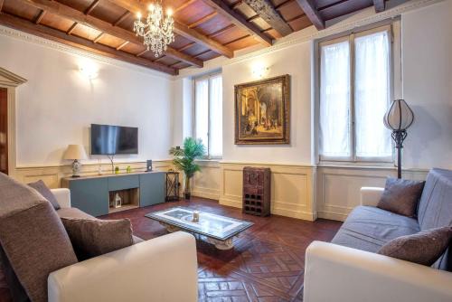 Tricolore Apartamento | Exclusive 4 bedrooms apartment near Duomo