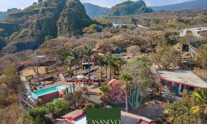 Tepoztlán Casa | Exclusive 5-Bedroom Retreat in Tepoztlán with Infinity Pool