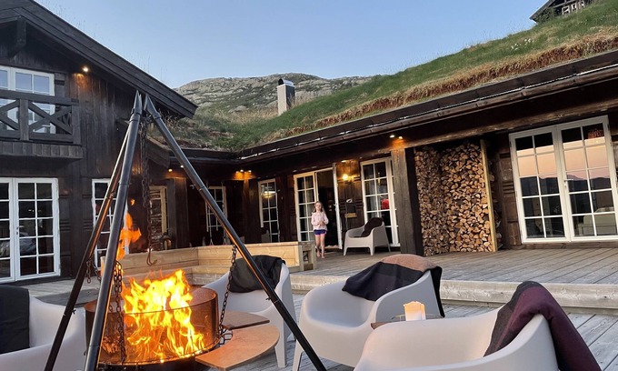 Kvinesdal Casa | Exclusive cabin, 13 beds, panorama view