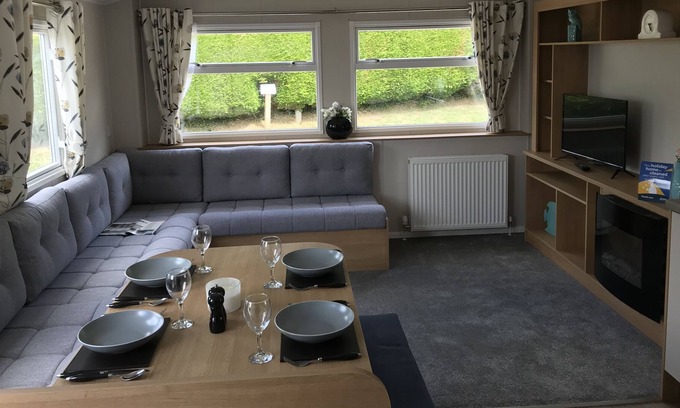Newquay Cabina | Exclusive Caravan at Newquay, Cornwall, UK