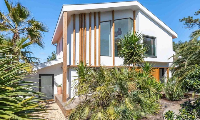 Soorts-Hossegor Casa | EXCLUSIVE Contemporary villa with swimming pool between lake and ocean in Hossegor
