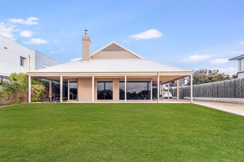 Wonnerup Casa | Exclusive *Front Row* Sunsets & Beachfront Bliss in Busselton
