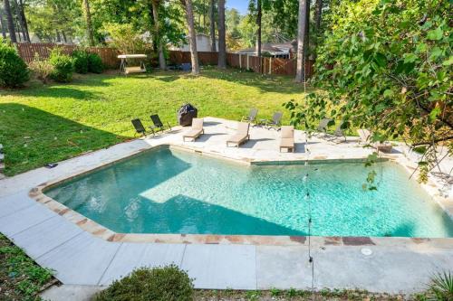 Atlanta Casa | Exclusive Haven with Pool & Bar