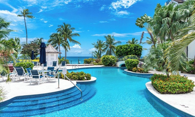 Speightstown Apartamento | Exclusive one bedroom apartment, a few steps from the Caribbean Sea